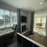 דירה Serene Countryside Escape With Parking *