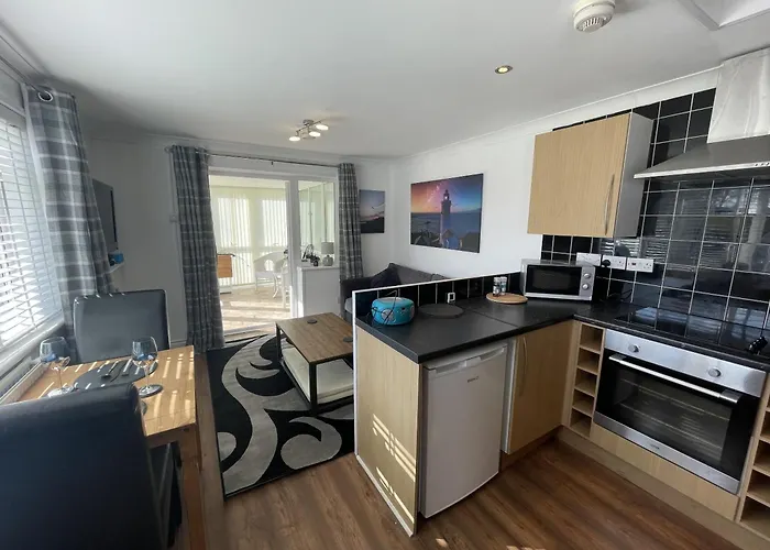 Serene Countryside Escape With Parking * Bristol